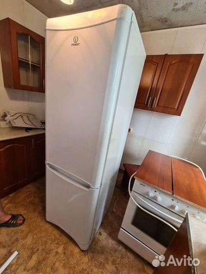 Холодильник нерабочий