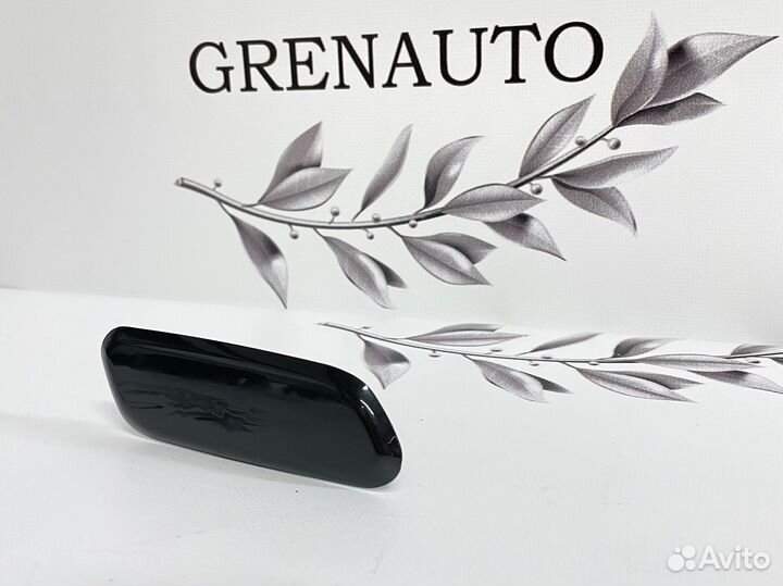 Крышка форсунки фар правая Honda Civic 8 4D рест