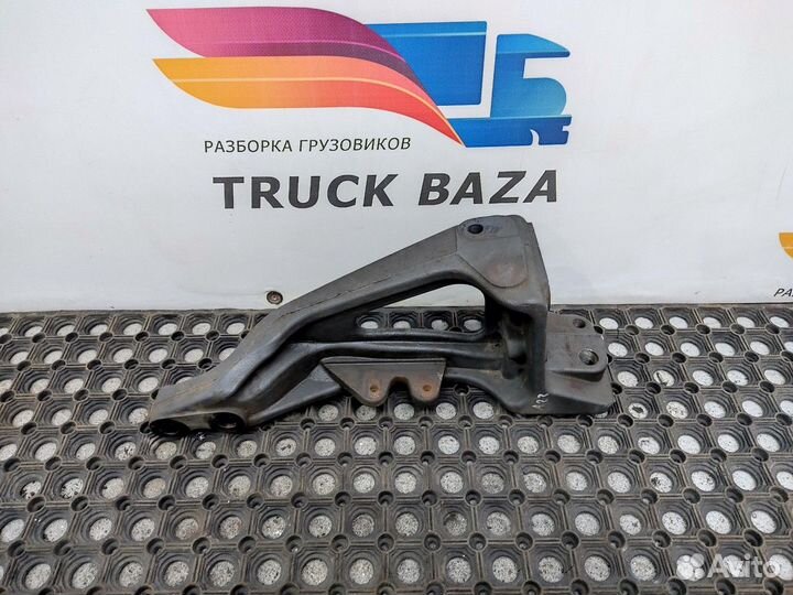 9403171601 Кронштейн кабины левый