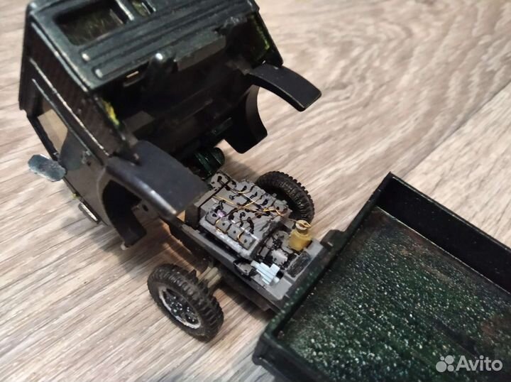 Модель грузовика 1/43