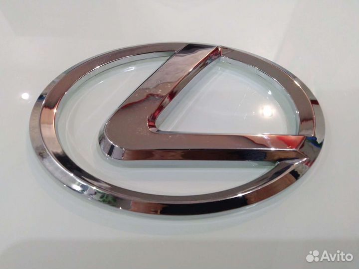 Шильдик Лексус