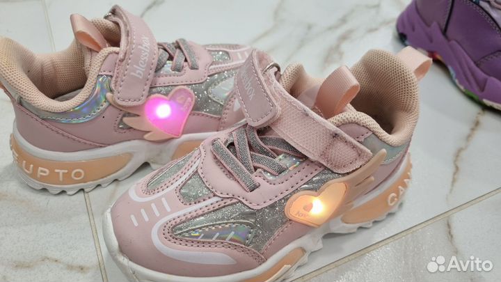 Кроссовки для девочки