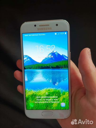Телефон Samsung galaxy a3 2017