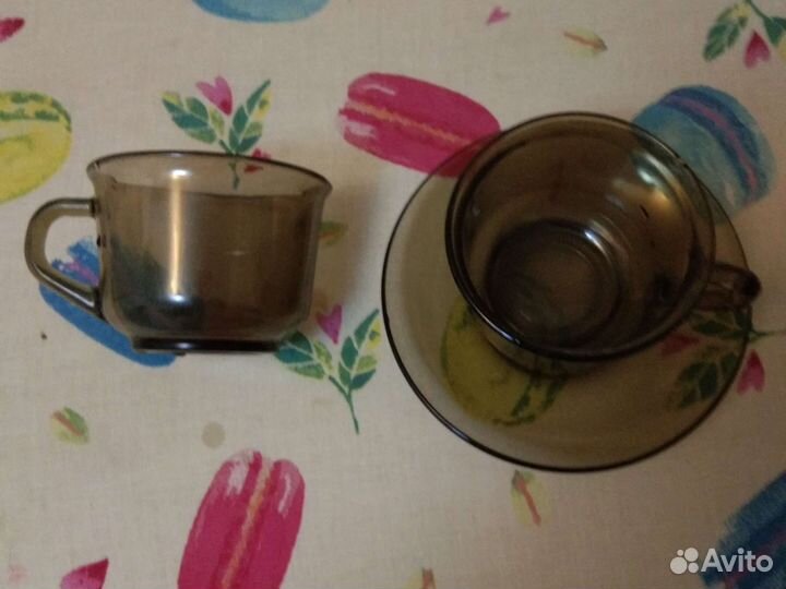 2 чашки и 2 блюдца