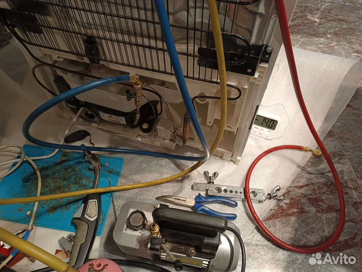 Ремонт холодильников