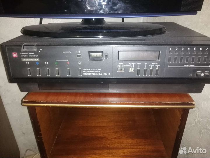 Видеомагнитофон