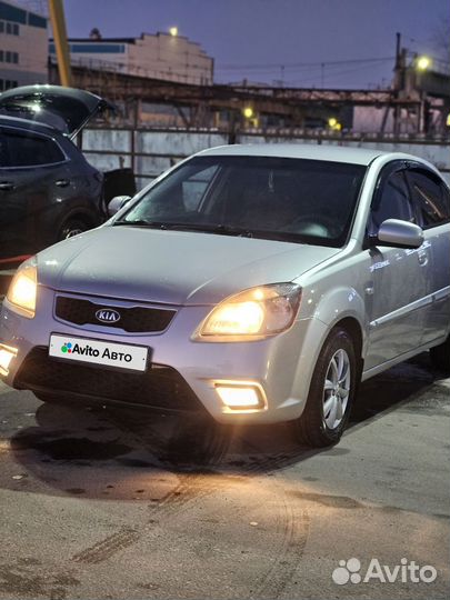 Kia Rio 1.4 AT, 2010, 132 000 км