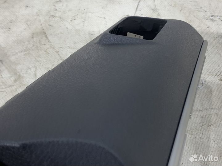 Накладка торпедо под блок кнопок KIA K5 DL3