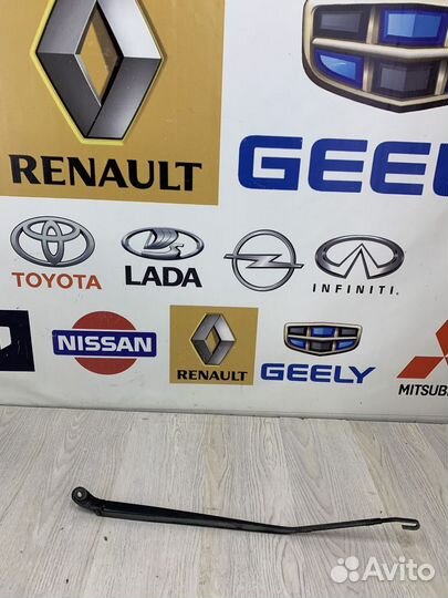 Поводок дворника Держатель щетки renault laguna 2 Прав