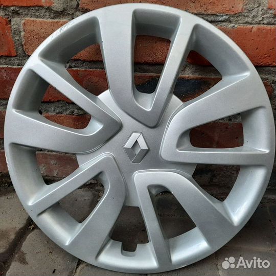 Колпаки R15 на Renault Logan 2