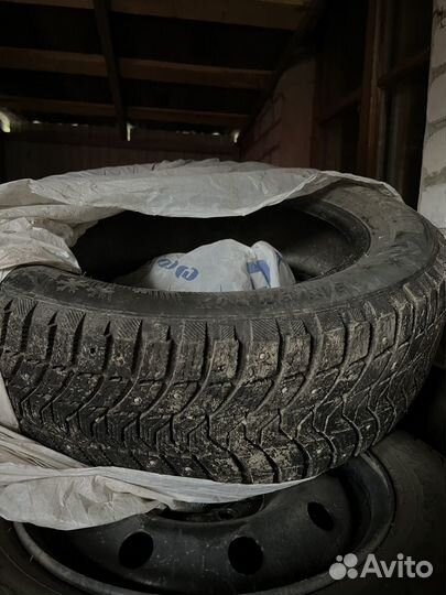 Michelin X-Ice 215/60 R17