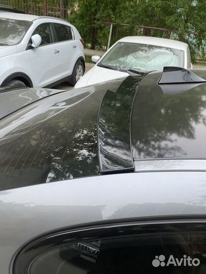 Спойлер и козырек