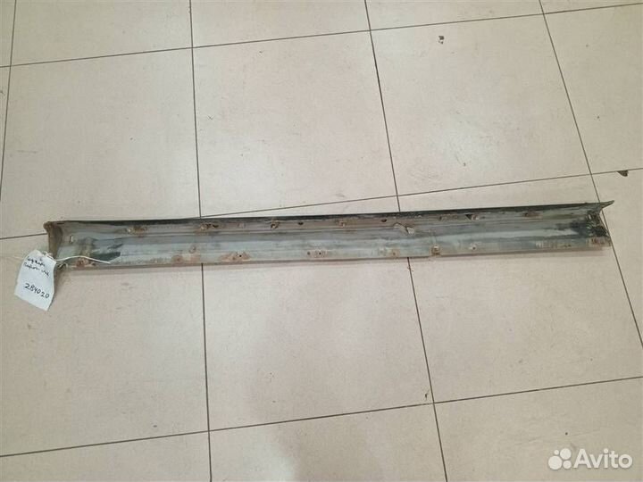 Накладка порога (наружная) левая Mitsubishi Pajer