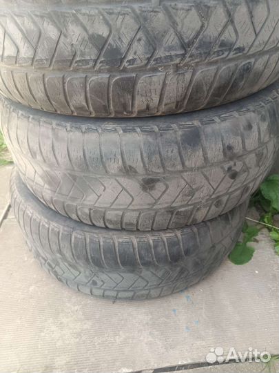 Pirelli Chrono 2 215/60 R16