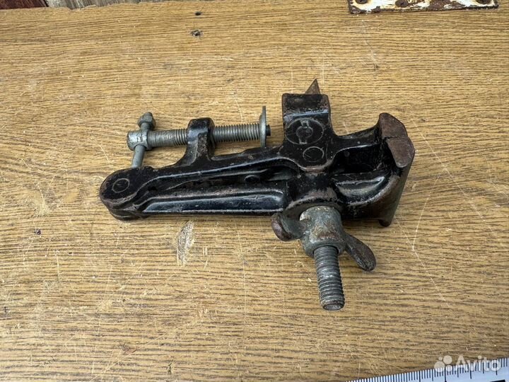 Тиски слесарные СССР маленькие