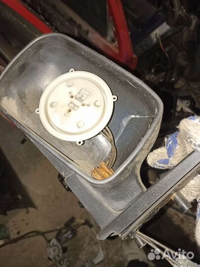 Зеркало переднее левое с дефектом skoda Felicia