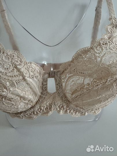 Triumph бюстгальтер 75 B