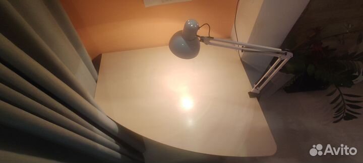 Письменный стол