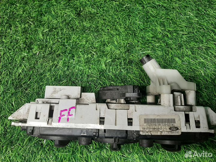 В наличии: Блок климата Ford Focus 2