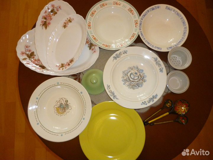 Тарелки зик, салатник, кувшин, горшочек и др