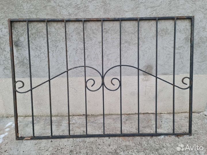 Решетка на окно 160 х 107 см