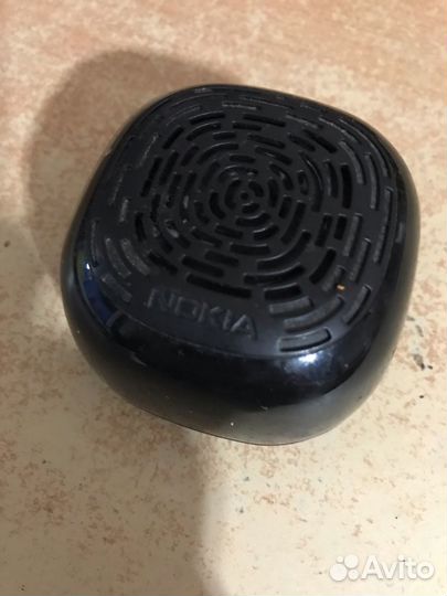 Портативная колонка