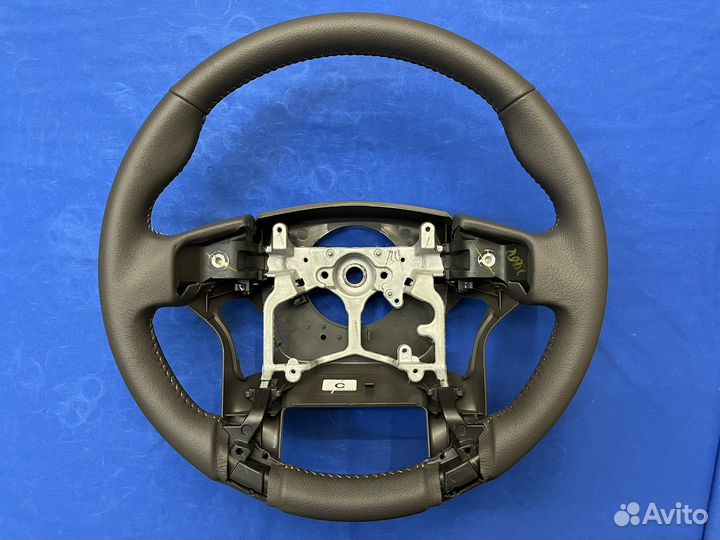 Оригинильный новый кожаный руль Toyota Prado 150