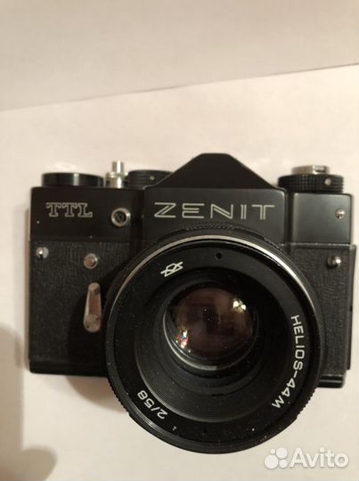 Плёночный фотоаппарат зенит ттl, зеркальный