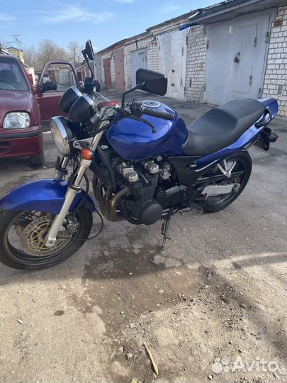 Кавасаки ZR -7