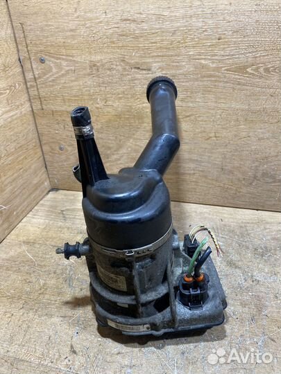 Насос эгур Peugeot 308