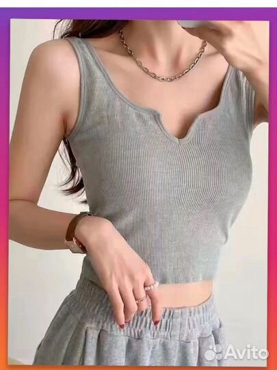 Топы в рубчик летние с чашками и без