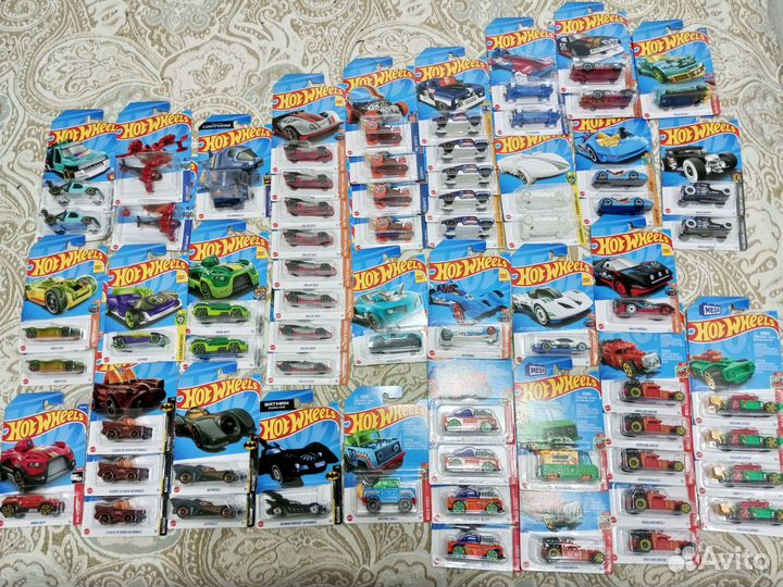 Hot Wheels по 220 отмечайте
