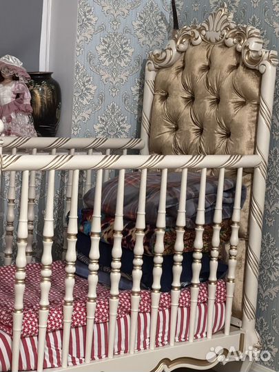 Детская кроватка