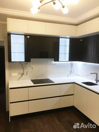 Угловая кухня на заказ. Производство