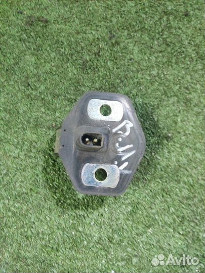 Ответная часть замка двери Bmw 5 E39