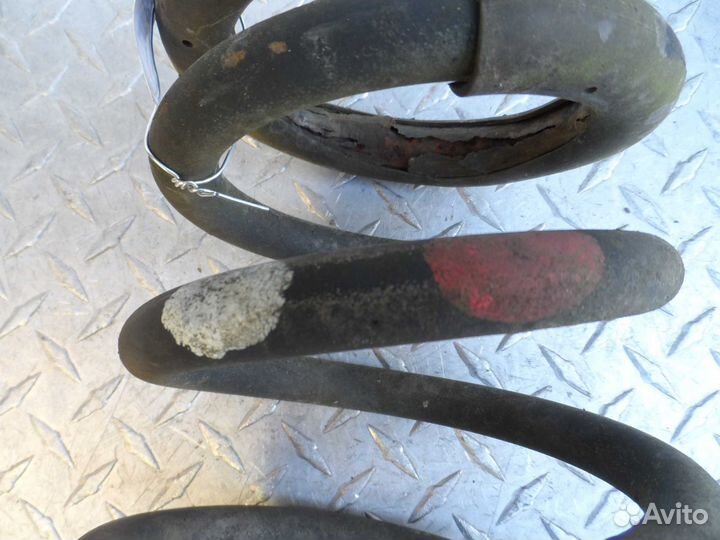 Пружина задняя Volvo XC90 1 (C)