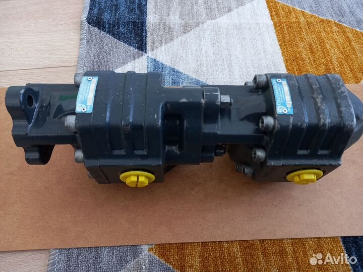 Гидронасос NPH 61 SX UNI tandem 10502300626