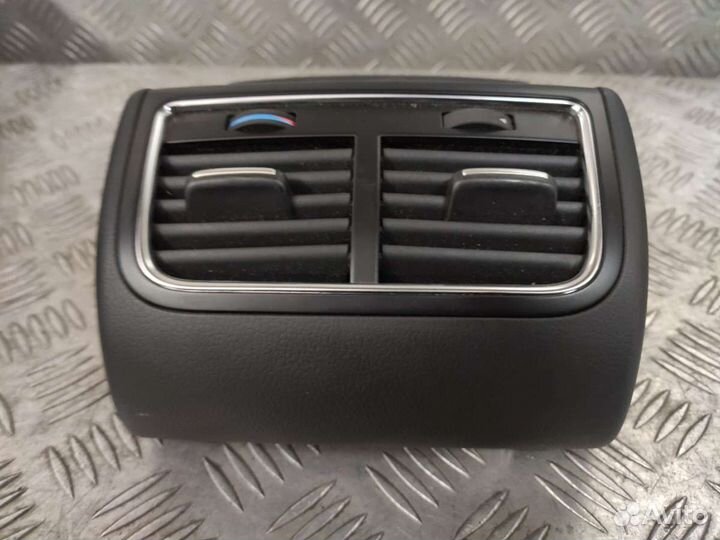 Дефлектор обдува салона Audi S5 4.2 8k0819203e