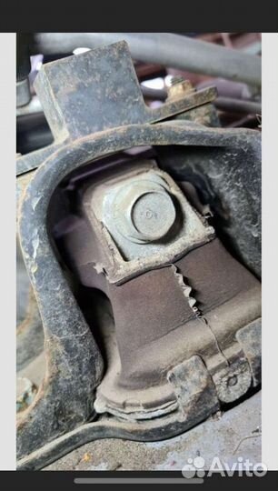 Опора правая Nissan Qashqai j10 2012 1.6