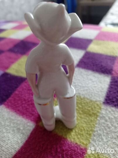 Фарфоровые статуэтки времен СССР