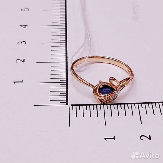 Золотое кольцо с камнем 16,5р