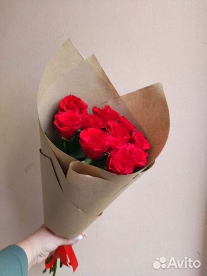 Цветы розы и букеты с доставкой 20 минут