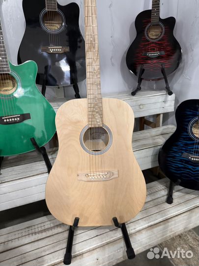 Акустическая гитара Amistar Натуральная