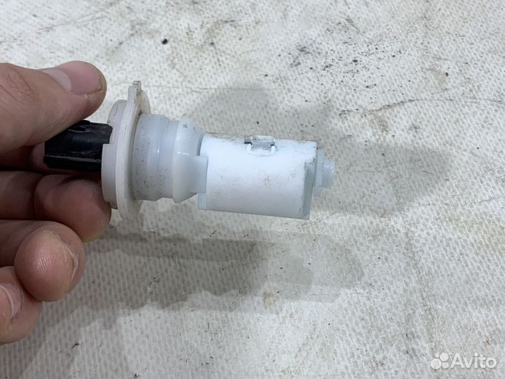 Датчик уровня омывающей жидкости KIA K5 DL3