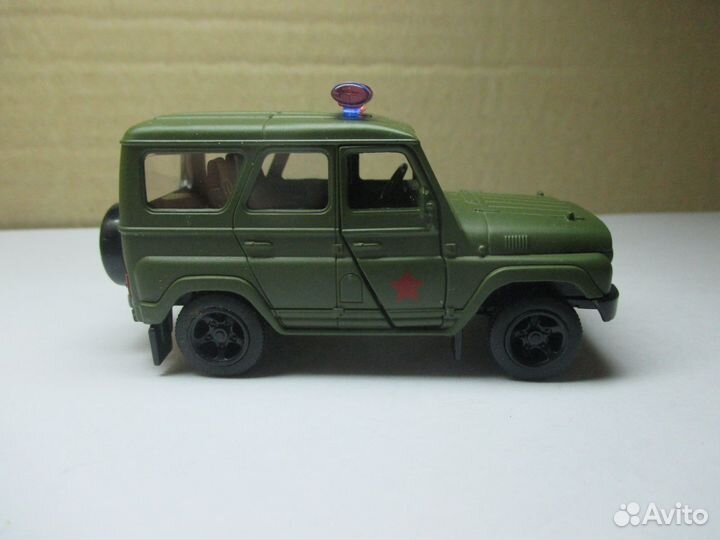Модель машинка УАЗ 31514 ваи