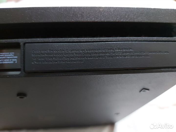 Продам Sony PlayStation 4 slim на 1тб