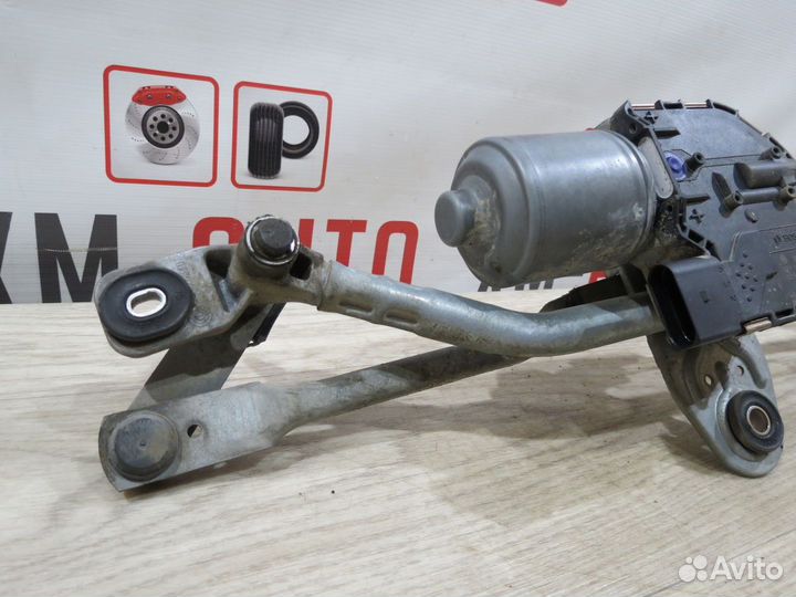 Трапеция дворников Audi Q3