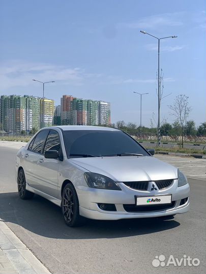 Mitsubishi Lancer 1.6 МТ, 2003, 323 000 км