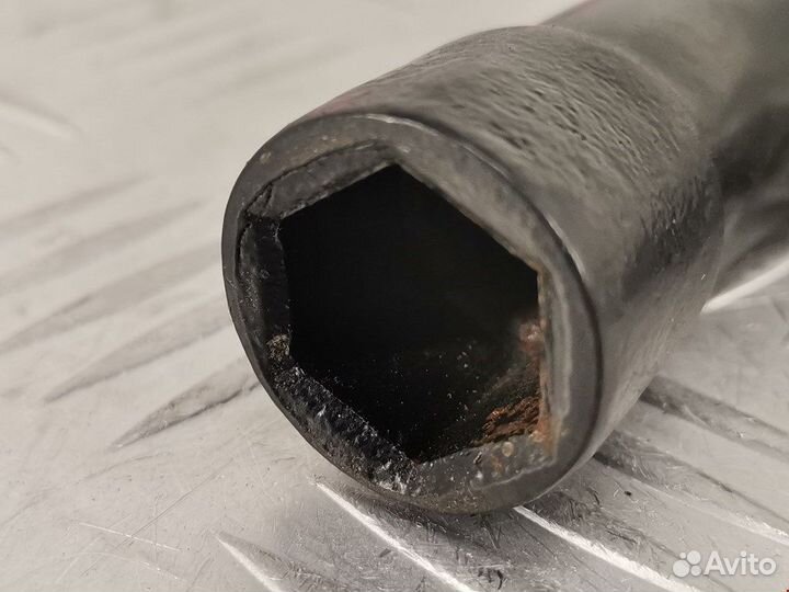 Ключ баллонный для Opel Signum 13107800