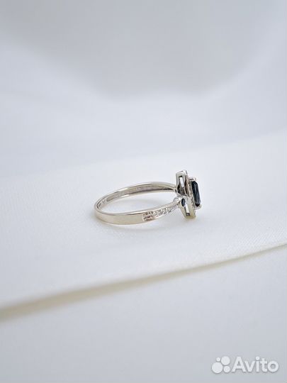 Кольцо из белого золота 17,5/ 1,96г/ 585 с бриллиа